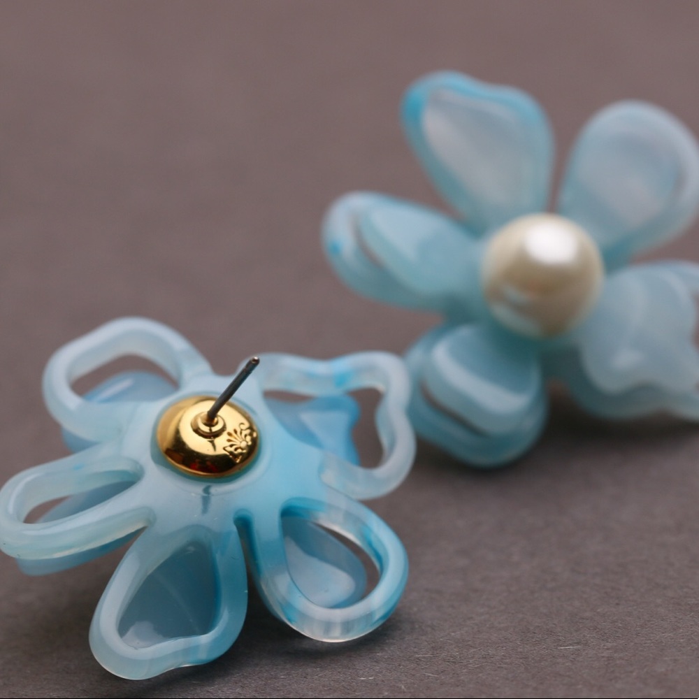 Lele Sadoughi Pearl Azalea Button Earrings in Sky Blue - Picture 5 of 7